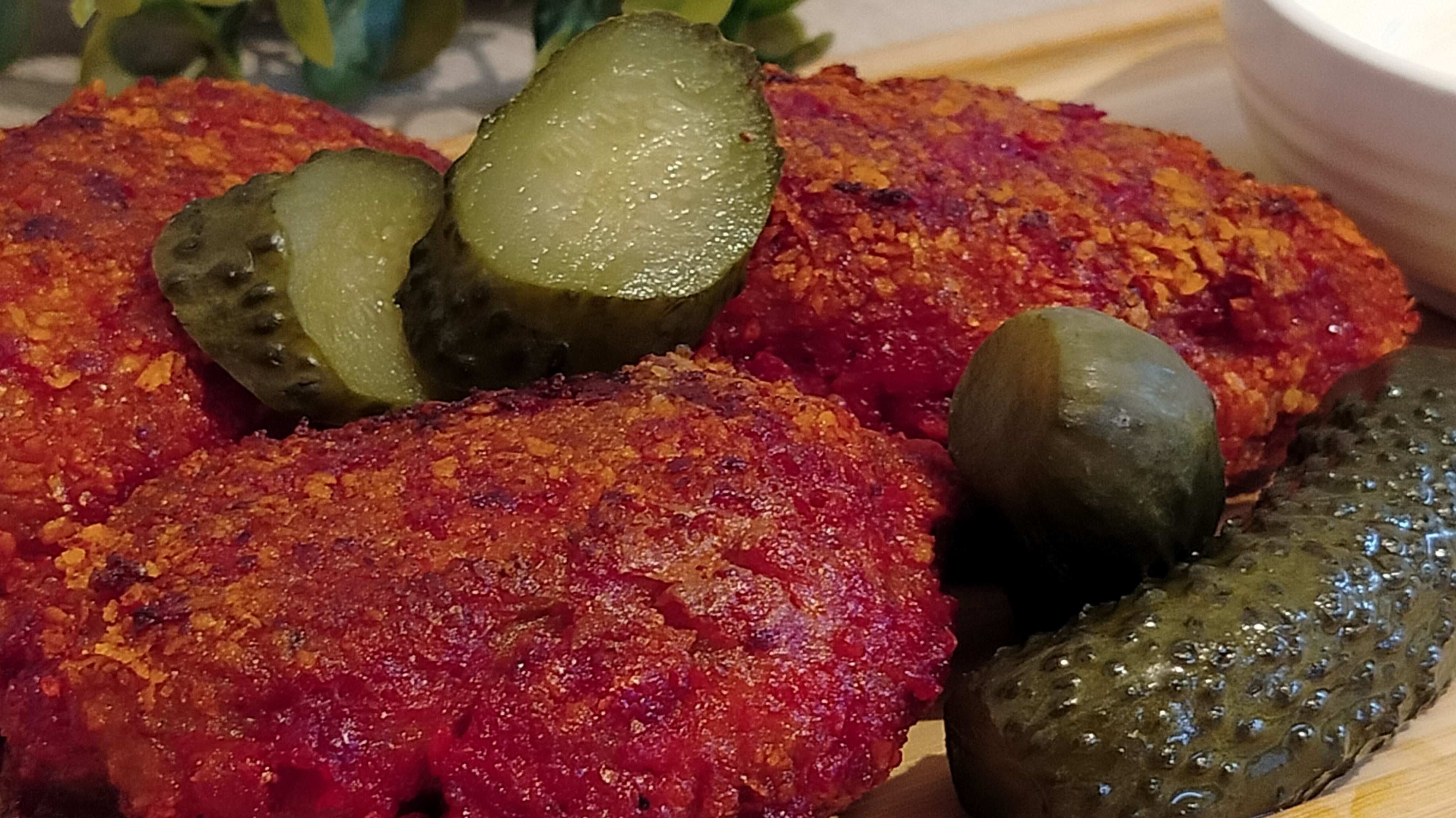 СОЧНЫЕ КОТЛЕТЫ ИЗ ФАРША С ОТВАРНОЙ СВЕКЛОЙ смотреть онлайн