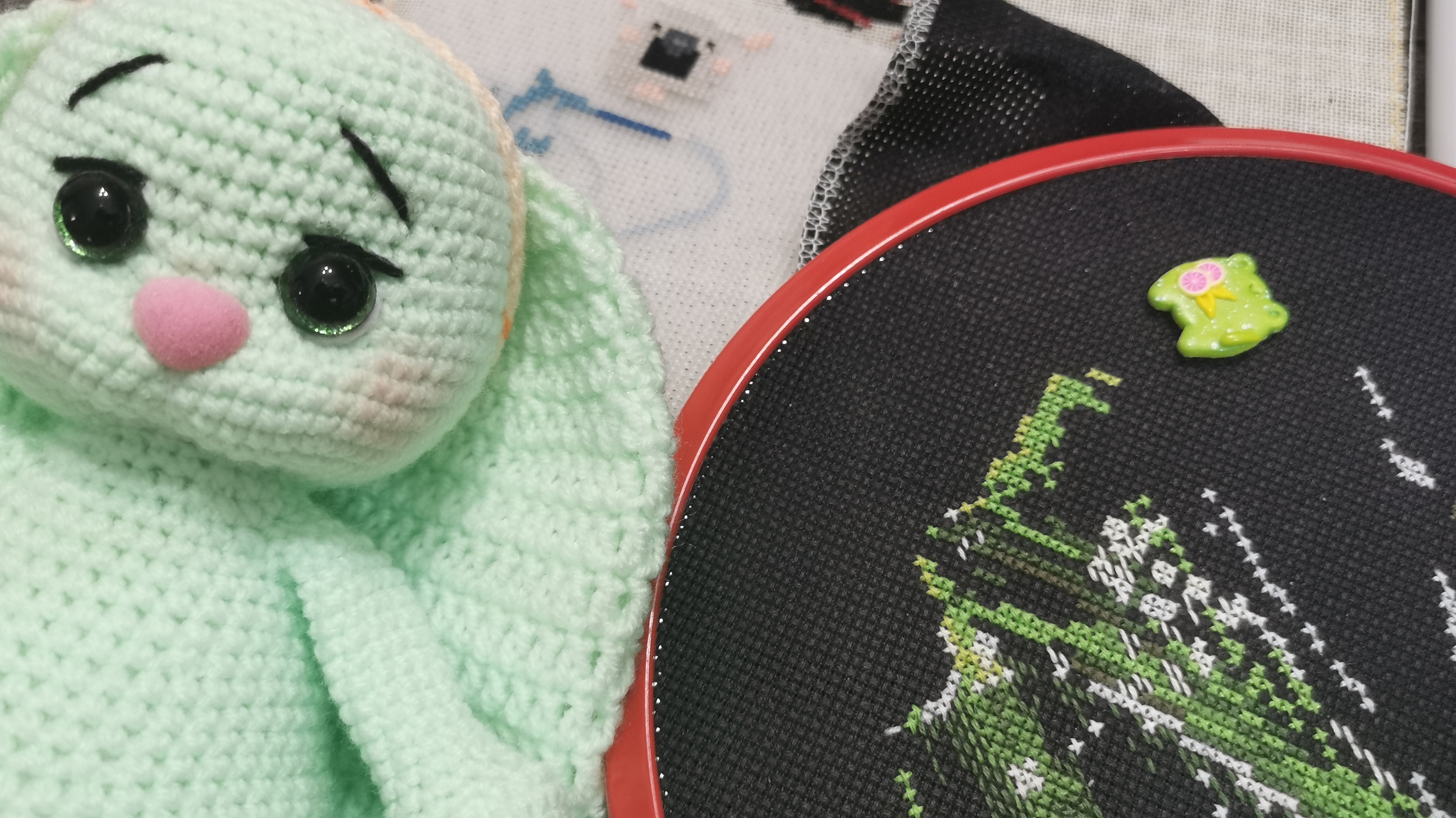 Рукодельные будни января. #вышивка_крестом смотреть онлайн