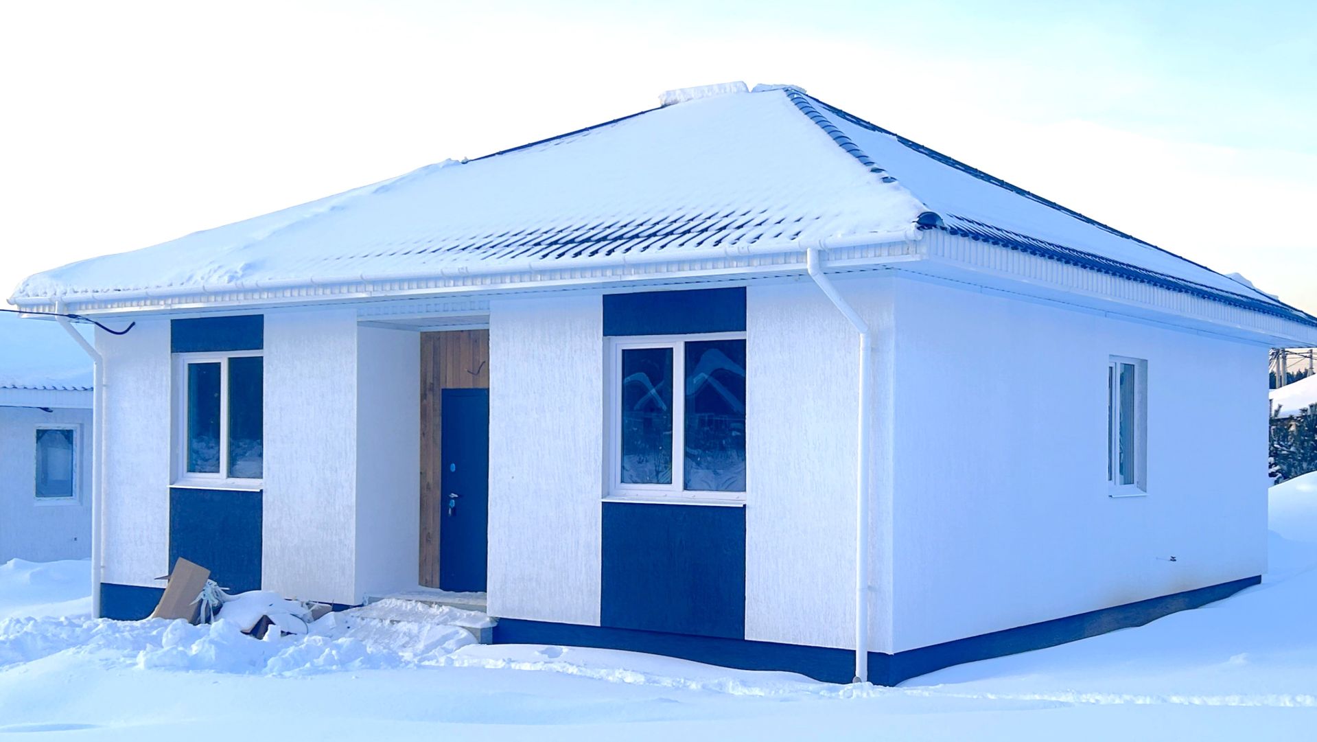 Новый Коттедж в пригороде Екатеринбурга у леса поля и речки ИЖС +79221794179