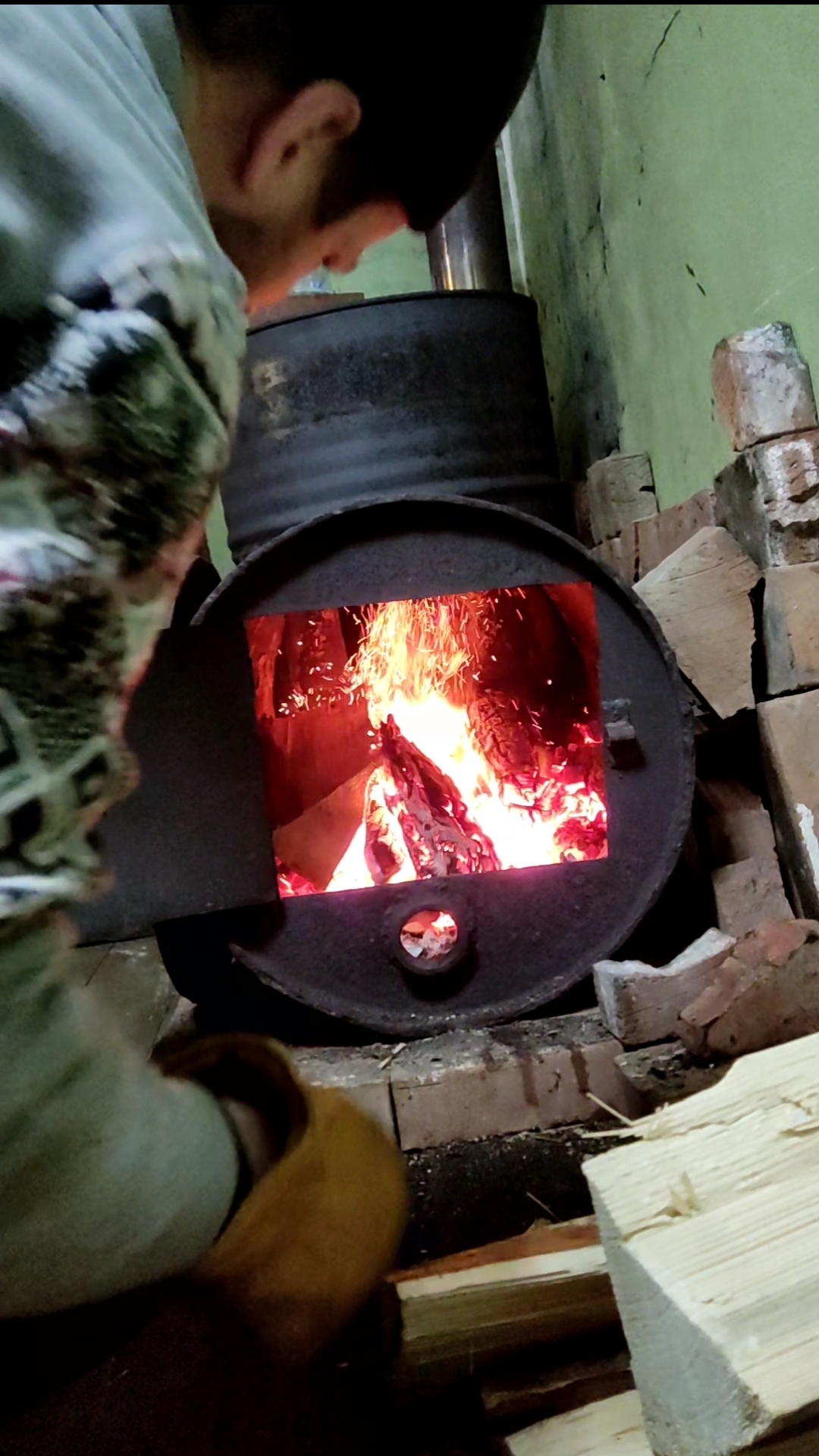 ЗИМНИЙ ВАЙБ ГАРАЖА смотреть онлайн