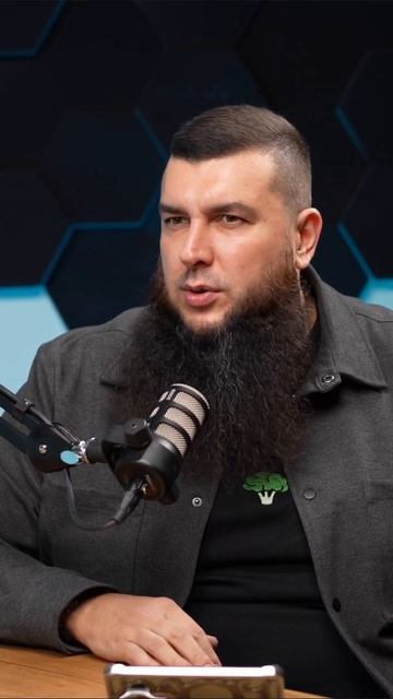 Когда у папы работа "обнимать дядей" 💪😀 #подкаст #event #НикитаРоманов #ОлесяАлевская #Бизнес