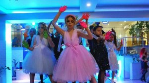 САМЫЙ МОДНЫЙ НОВЫЙ ГОД 1. KIDS FASHION SHOW / 1000планет