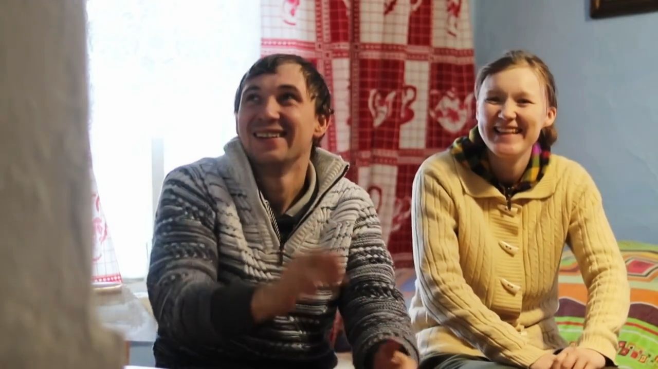 КУПИЛ ДОМ В ДЕРЕВНЕ, СЕСТРА ПРИЕХАЛА В ГОСТИ, СДЕЛАЛИ ЭСКИЗ ДЛЯ РОСПИСИ РУССКОЙ ПЕЧИ! смотреть онлайн