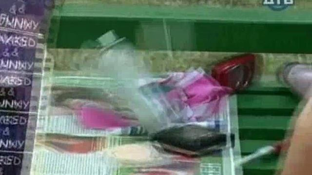 Реалети шоу.Сериал со смешными до слез ситуациями.Смотрите на канале еще больше роликов.Юмор80