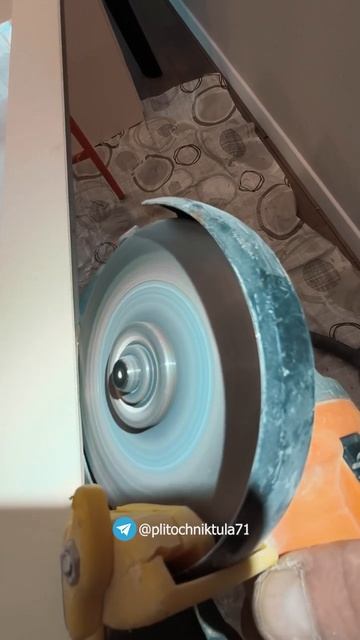 Укладка фартука на кухне.