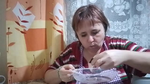 Сварила компот из сухофруктов, сделала салат из свежей капусты с яблочком. Неожиданный мукбанг. смотреть онлайн