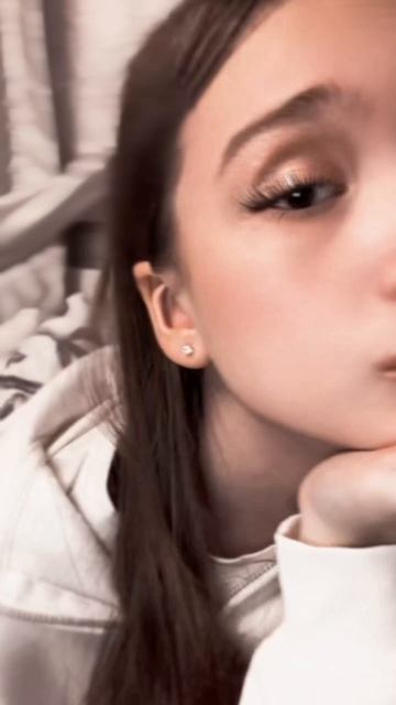 Снимаем сидя на кровати чек 🥲 #•YANA• #рилсы #гача #тик ток