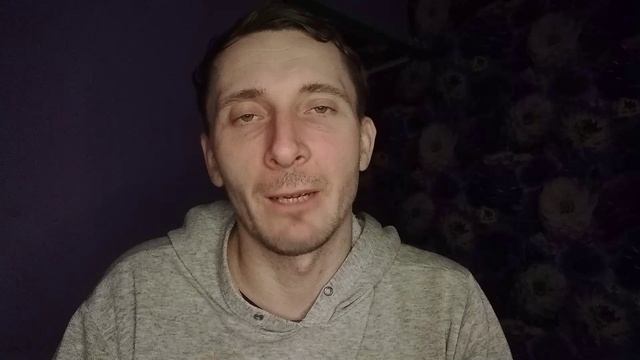 Почему телевизор Senke зависает на заставке?