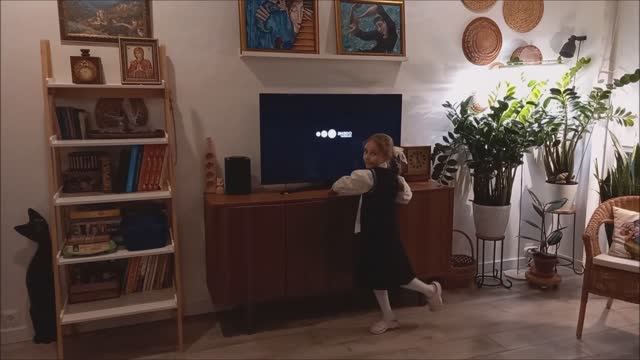 Один день похож на другой. Блины. Снегоочиститель в деле. Снег, снег, снег... заметает! смотреть онлайн