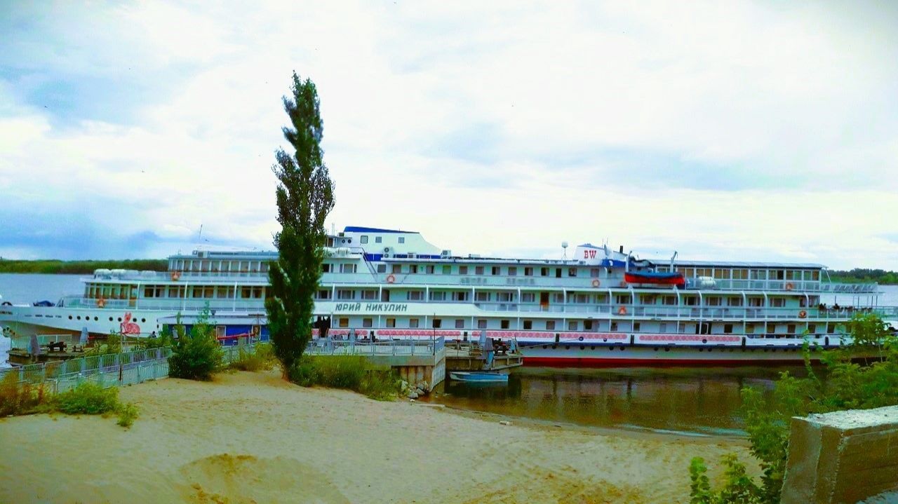 Стоянка теплохода в Винновке Стоянка теплохода в Винновке