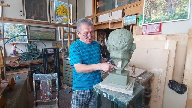 Как создавался портрет художника Анатолия Золотухина скульптором Василием Сивцевым запись 08.02.2024