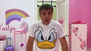 Настя покупает волшебные зеркала меняющие внешность