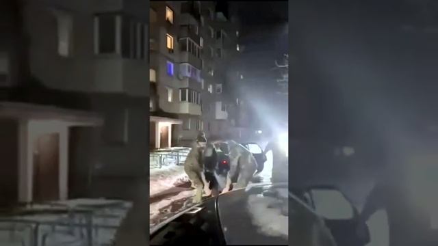 Песенка свиноловов поёт пряничная девочка