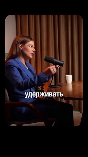 Все решают ДЕНЬГИ и СВЯЗИ🧐📕Кирилл Фомин🎙️София Болховитина✍️