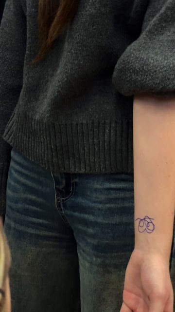 Мини-тату в процессе #тату #tattoo