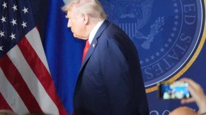 Трамп обвинил во лжи журналистку из-за ее неулыбчивости