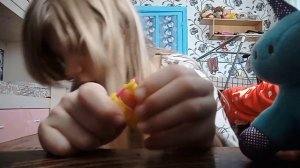 самый быстрый туториал как плести из резинок без станка сердечко