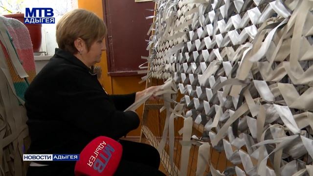 В Свято-Покровском храме станицы Келермесской местные прихожане плетут маскировочные сети