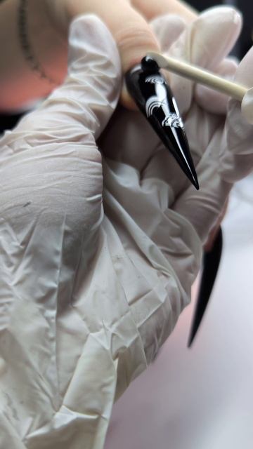 "У ногтей есть глаза" 👀