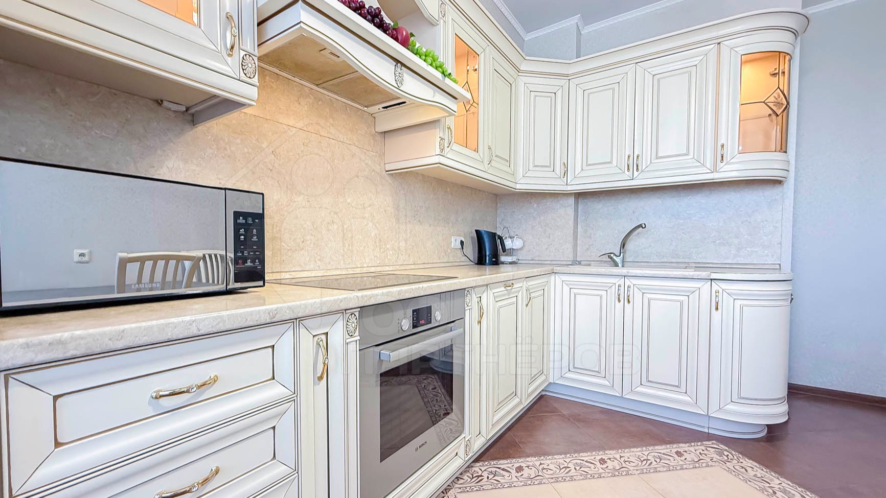 Видеообзор 3-ком квартиры на ул. Поленова, д.33/1 смотреть онлайн