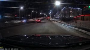 качество видео 2к на видеорегистраторе для geely monjaro, вечерняя съёмка