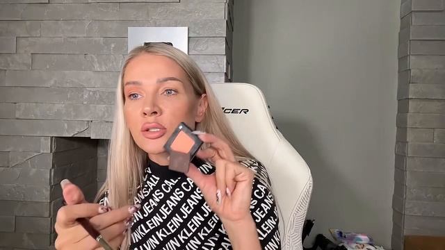 Техника макияжа кистью бочка | Эллин Святимова