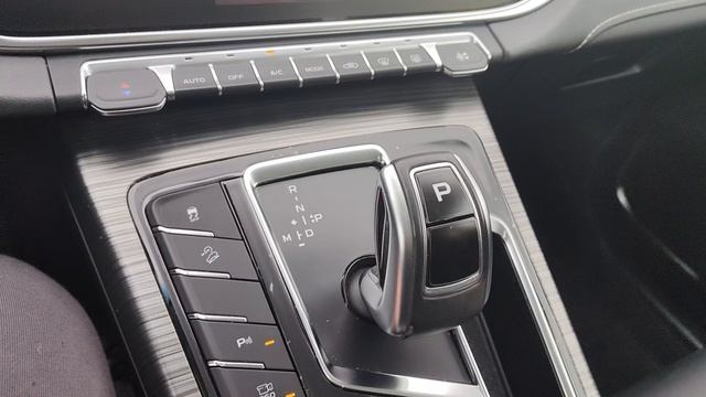 Geely Atlas Pro 2021, 37000 км, полный привод, 177 л.с, робот смотреть онлайн