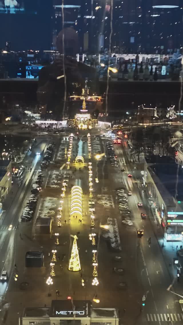 Ресторан Hong Kong в Холидейинн смотреть онлайн