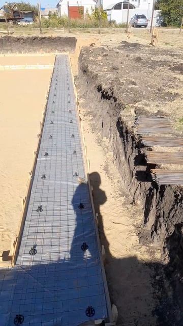 Лента под фундамент из фбс