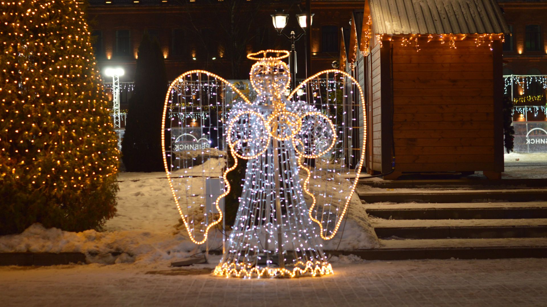 Уличные световые фигуры «Ангелы».