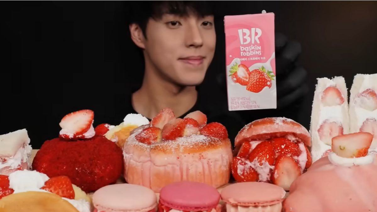 🔥🍲 Мукбанг и Mukbang : КЛУБНИЧНАЯ СКАЗКА! 🍓 Торт, пончики, макаруны, сэндвичи и выпечка