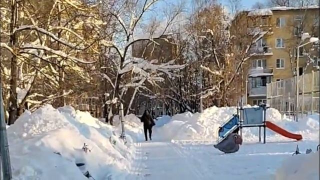 ТЕМА МАЛЕНЬКОГО РУТУБА УХОДИТ В ПРОШЛОЕ, Я ГОВОРЮ О ПОГОДЕ О МЕШКАХ, И ПОКАЗЫВАЮ КРАСИВОЕ ЛЕТО смотреть онлайн