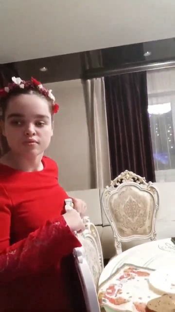 Девица малинка👍