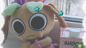 Посмотрите на её браслет из резинок. И пишите в комментариях вопросы. Я сделаю из них вопрос ответ.