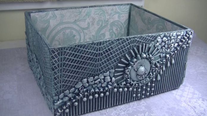 Коробки  — холсты : где начинается творчество .