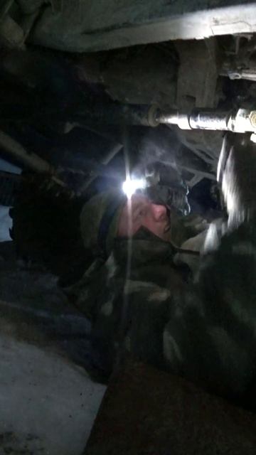 🔥  «Замерзшие руки мастера: ремонт вездехода в ночи!» 🌑 ⚡️
