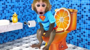 Мультики для детей. Обезьянка строит из конструктора красивый домик/видео про обезьянку