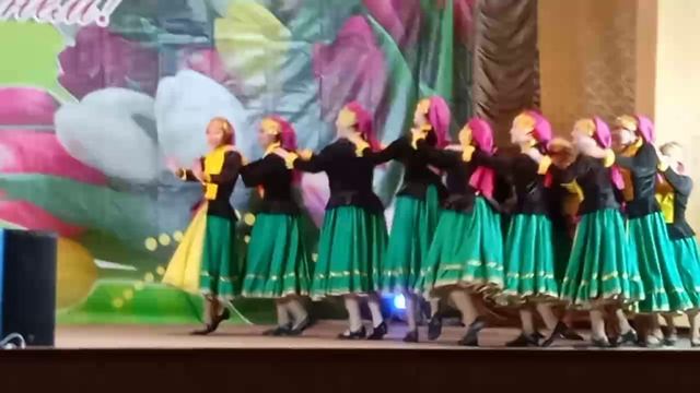 Хореографический ансамбль Лапушки - Гусеница