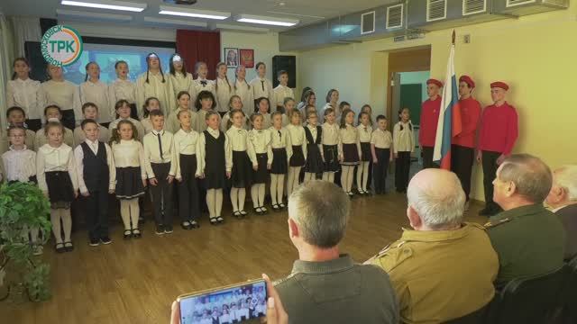 В ЦО №14 торжественного завершили Год Защитника Отечеств и открыли Год единства народов России смотреть онлайн