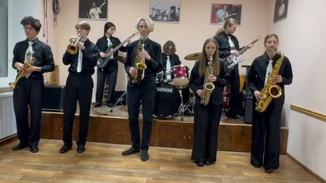 С. Porter - You'd Be So Nice To Come Home To Ансамбль Jazz Bounce смотреть онлайн