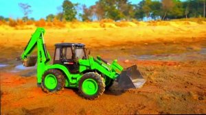 ГРУЗОВИК vs ТРАКТОР vs JCB! 🔥 МУЛЬТИКИ про БОЙ ТЕХНКУ — кто круче? Забавно, для самых юных!