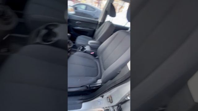 Киа каренс 2,0 МТ 300км