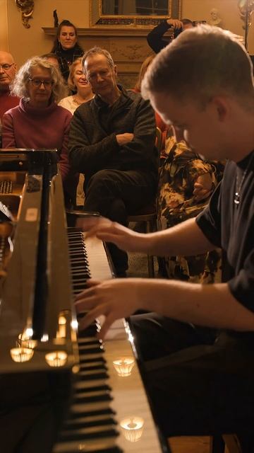 Нереальная техника и чувство ритма на фортепиано Levi.Schechtmann