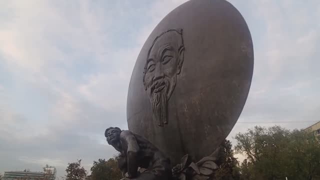 Путешествия 2025, прогулки по городу. Москва (часть 2) смотреть онлайн