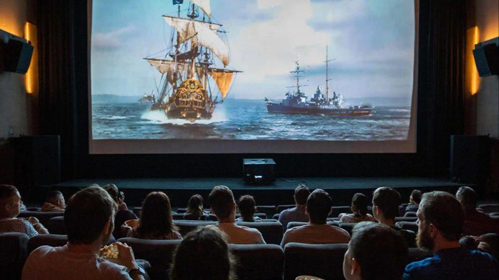 Выйдет ли в России непиратская версия фильма Грозовой Перевал, вышедшего только что на Западе…