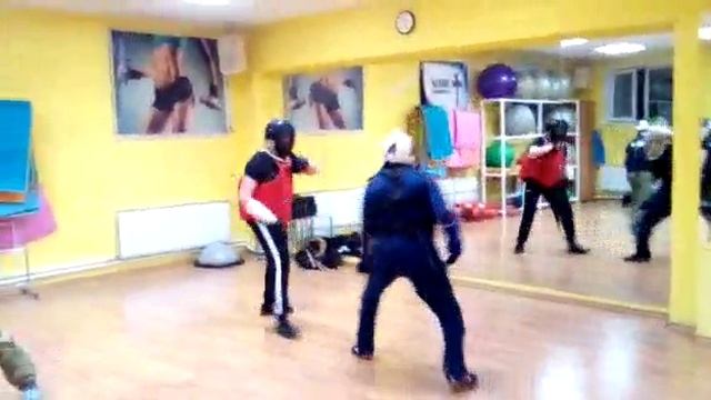 Ножевой бой, спарринг на ножах Ножевой бой, спарринг на ножах