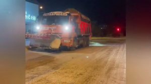 Коммунальщики Ставрополя продолжают работу в круглосуточном режиме