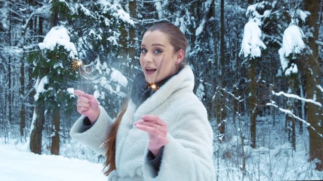 Настя Годунова клип Посмотри в окно