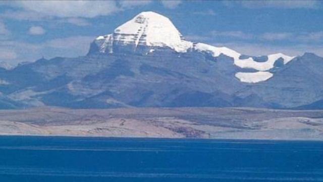 Священная гора Кайлас и чудодейственные озёра !