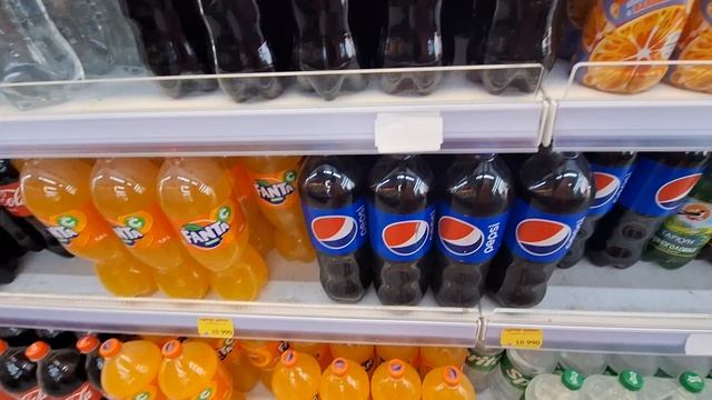 зашли в супермаркет купить что-нибудь к завтраку. г.Самарканд